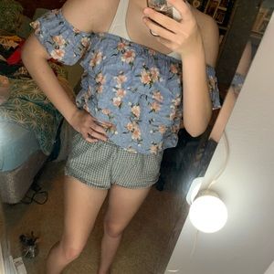 Crop tops/tank tops
